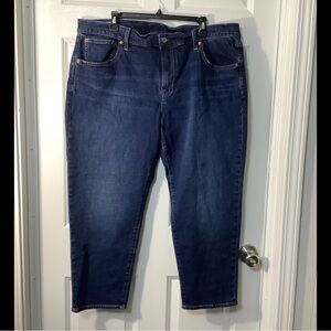 GAP Women’s girlsfriend mid rise Dark Blue Relaxed Jeans size 18 R. /34.